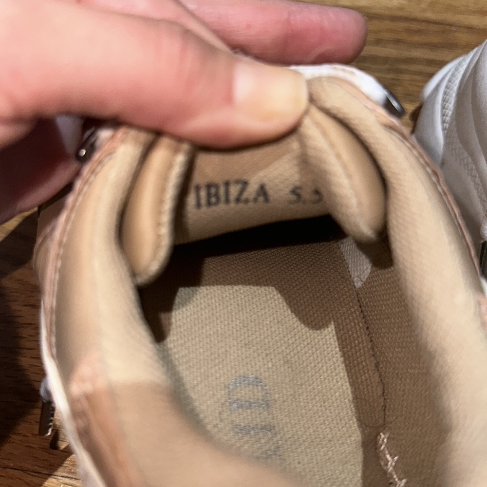 Shoes - Picture 7 of 7